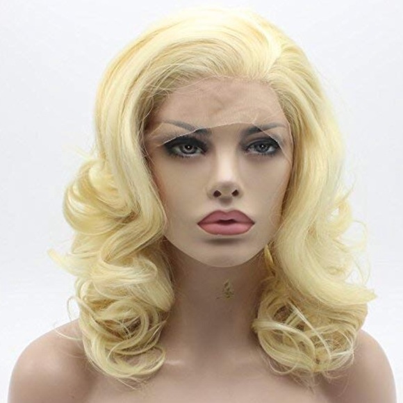AMY LYNN 16” BLONDE SHORT Lace Front Wig *NWT*💖 - Picture 1 of 4